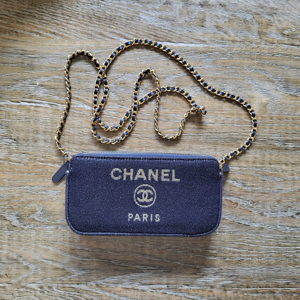Chanel Deauville Chain Wallet navy blue Glittered Canvas Clutch with Chain